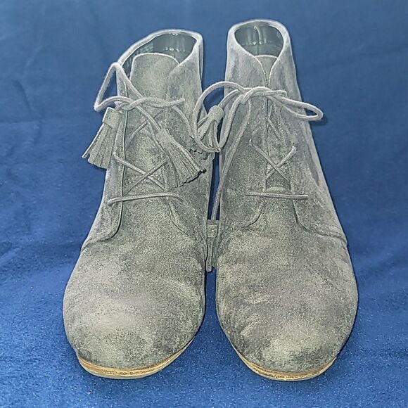 2/$20 Dr Scholl's Dakota wedge Boots - Picture 2 of 8